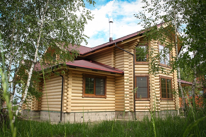 Фото деревянного дома из бревна